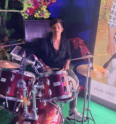 Sayan - Pad & Drummer